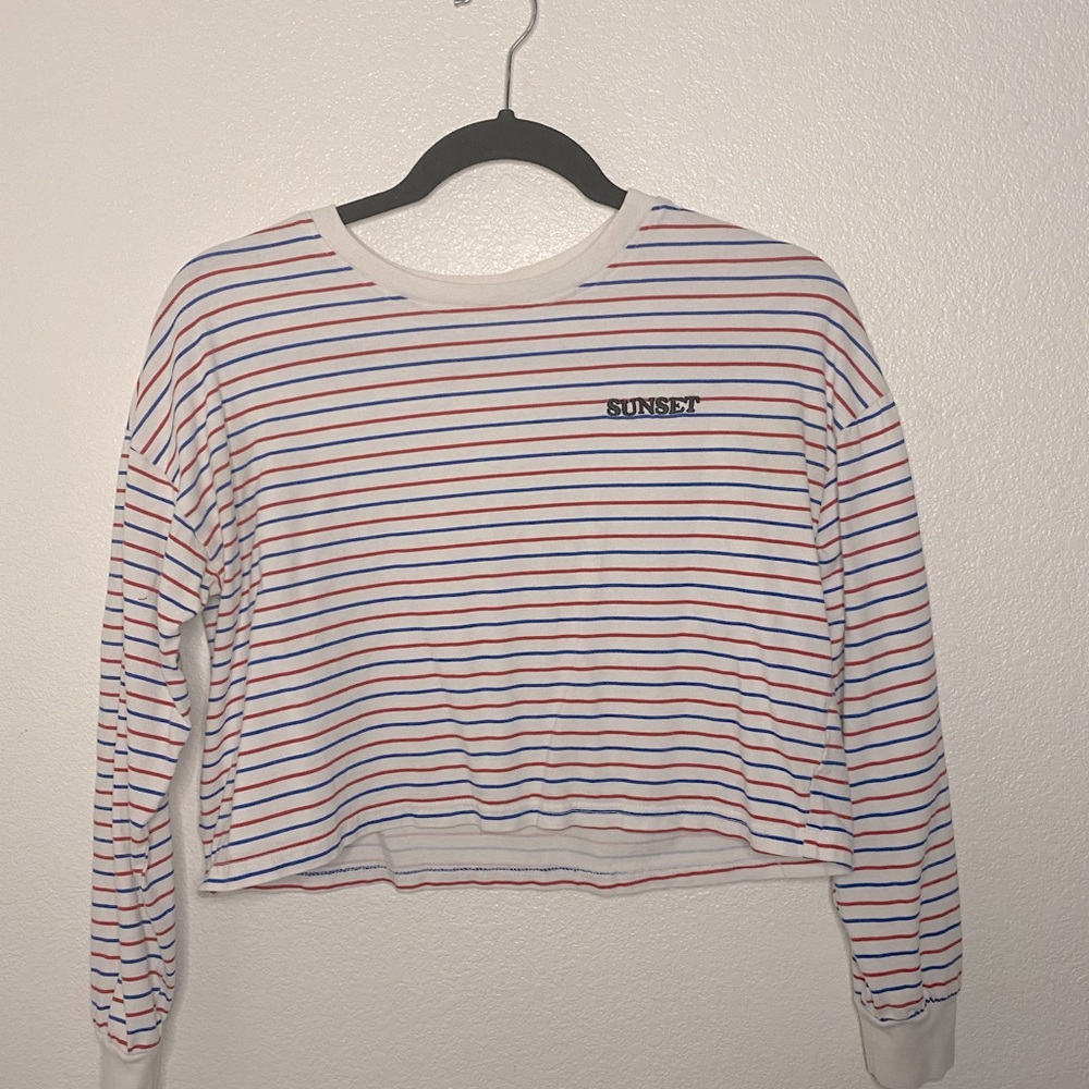 long sleeve crop top t